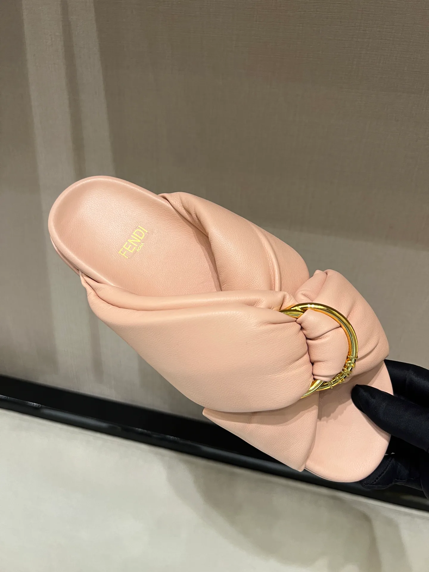 Шлепанцы Женские Fendi 68662