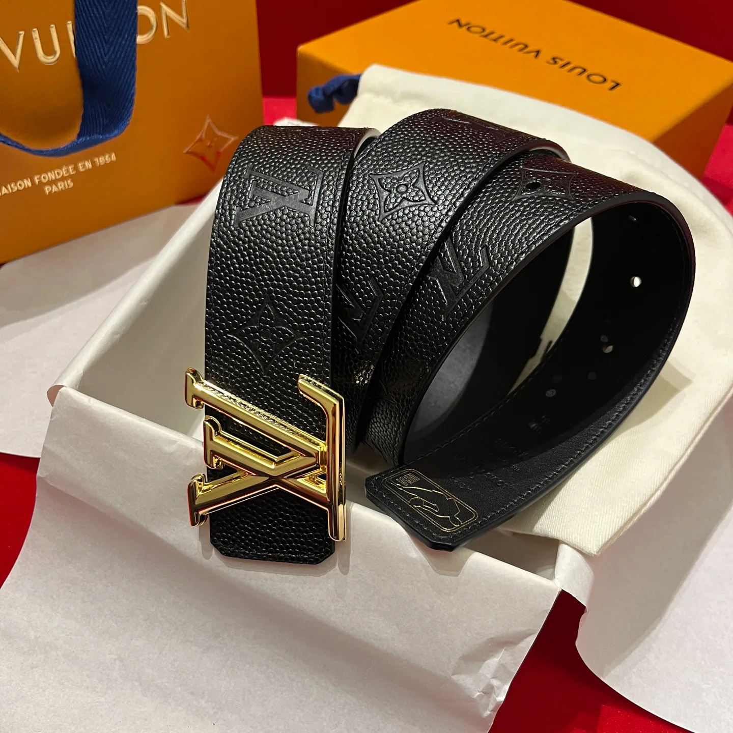 Ремни Louis Vuitton 17645345