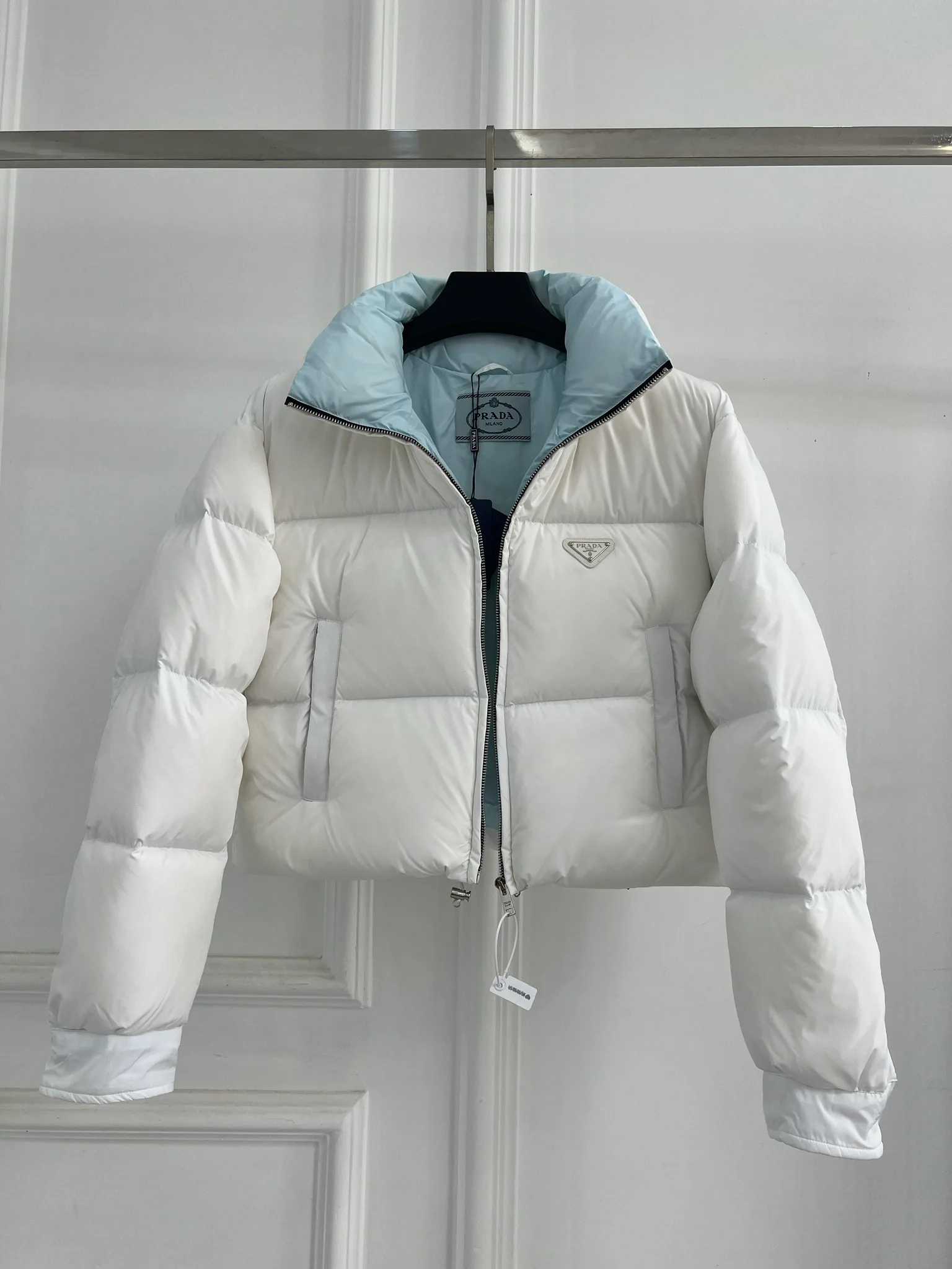 Куртки И Пуховики Женские Prada 17904153