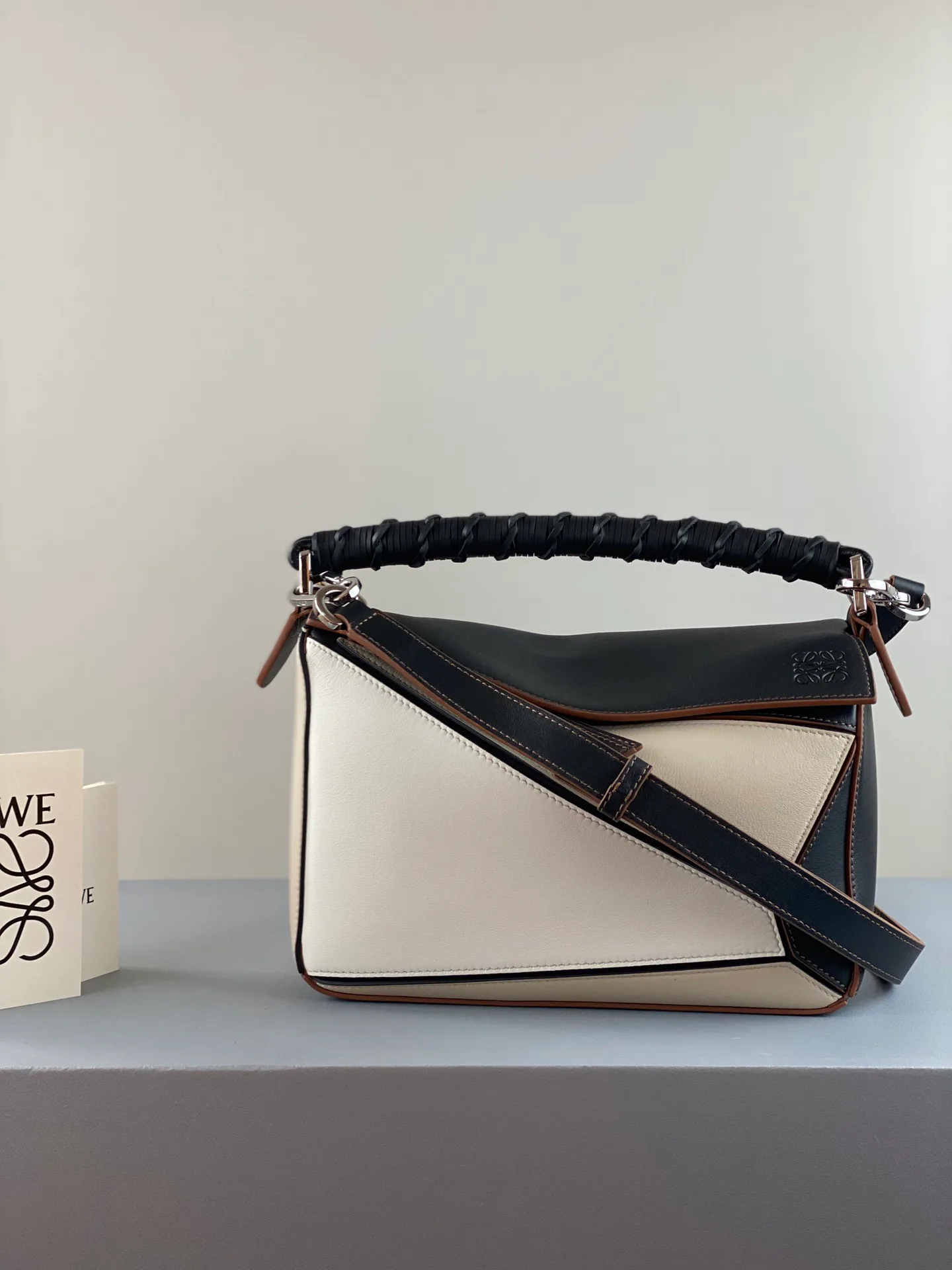 Классические Сумки Женские Loewe 17271518