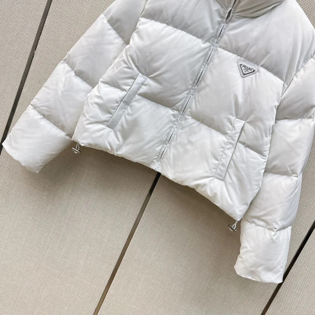 Куртки И Пуховики Женские Prada 18127682