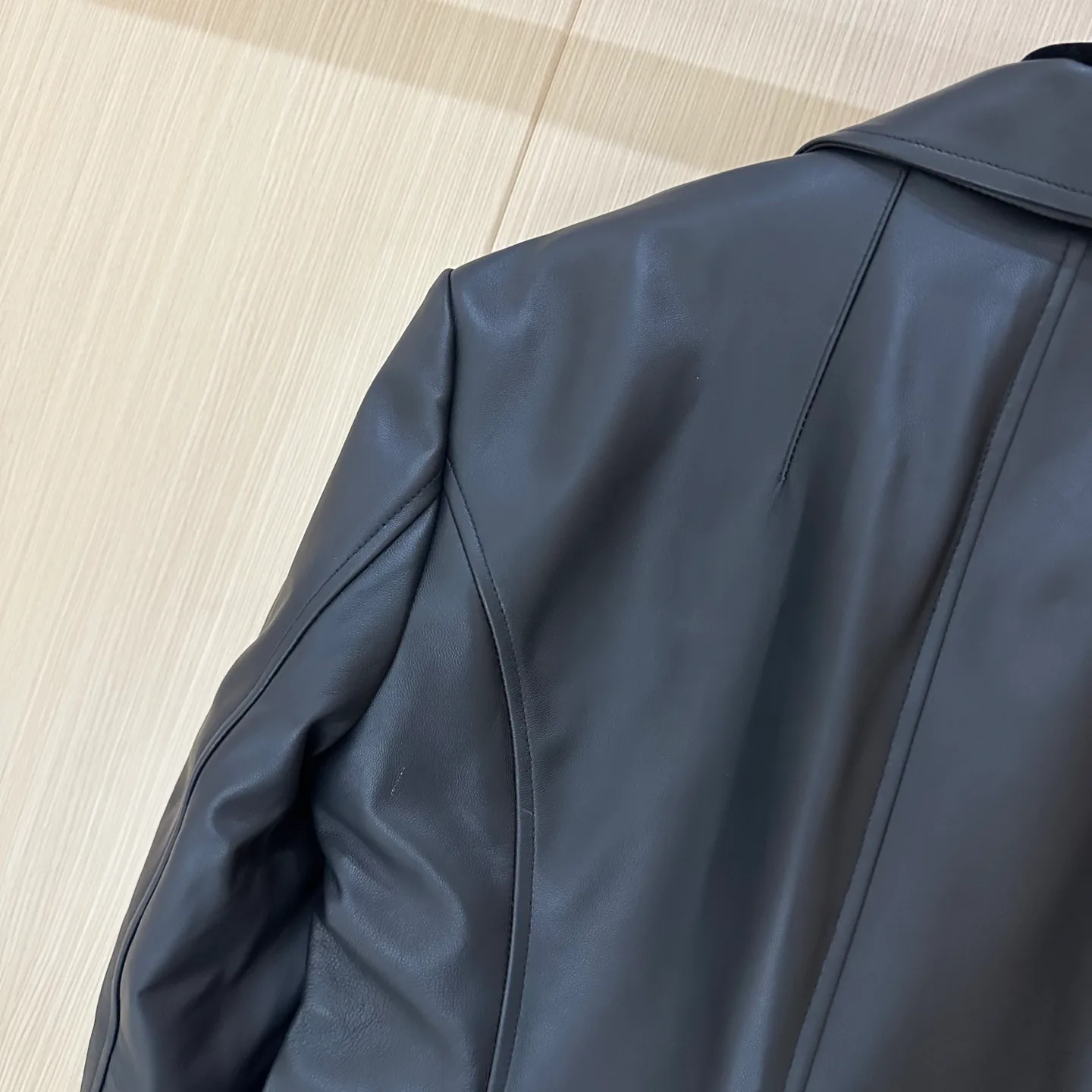 Кожаные Куртки И Дублёнки Женские Balenciaga 11155446