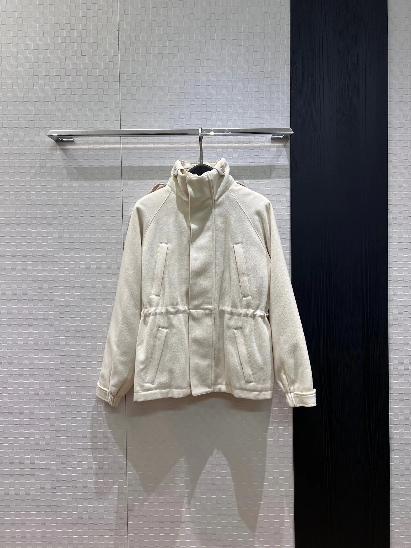 Куртки И Пуховики Женские Loro Piana 19320528