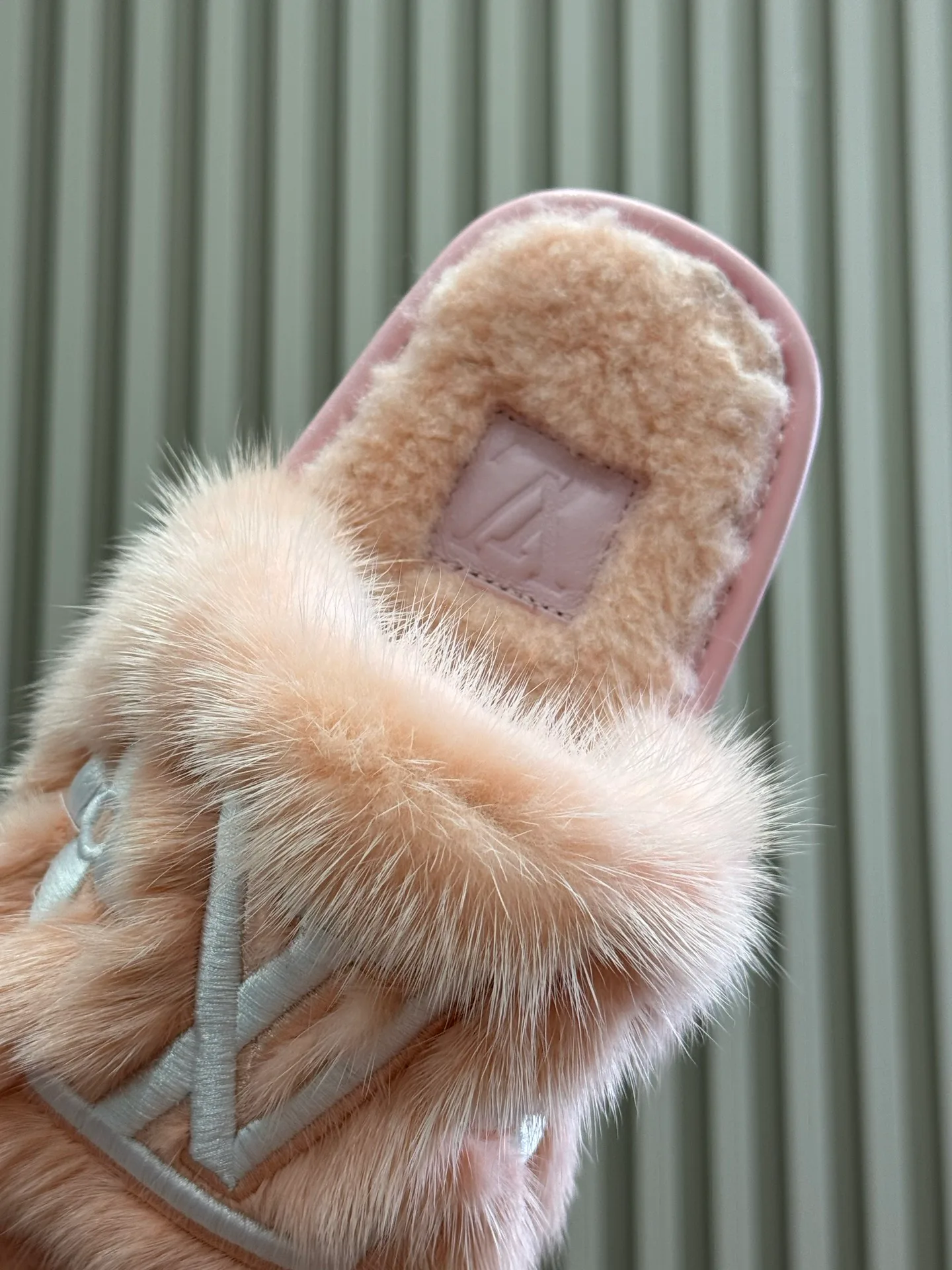 Тапочки Женские Louis Vuitton 137510