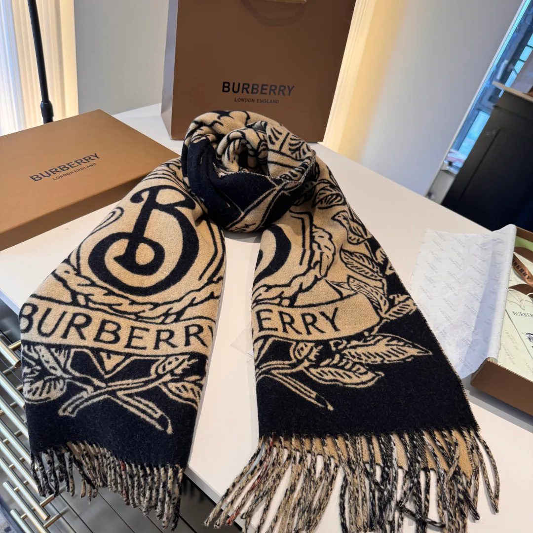 Шарфы Burberry 262385