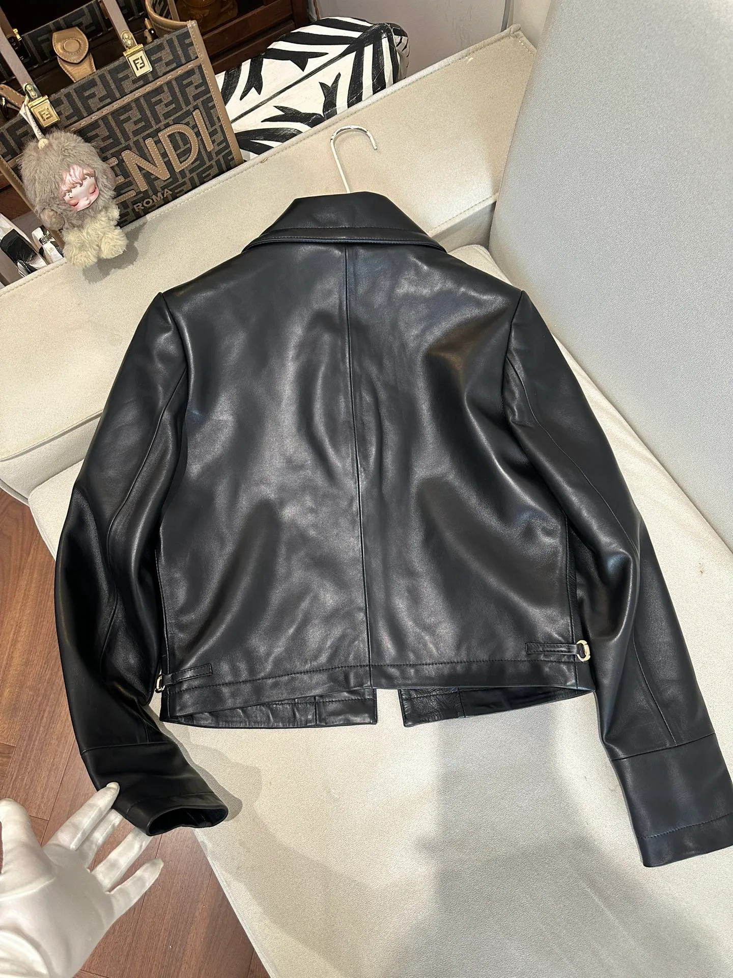 Кожаные Куртки И Дублёнки Женские Gucci 11283408