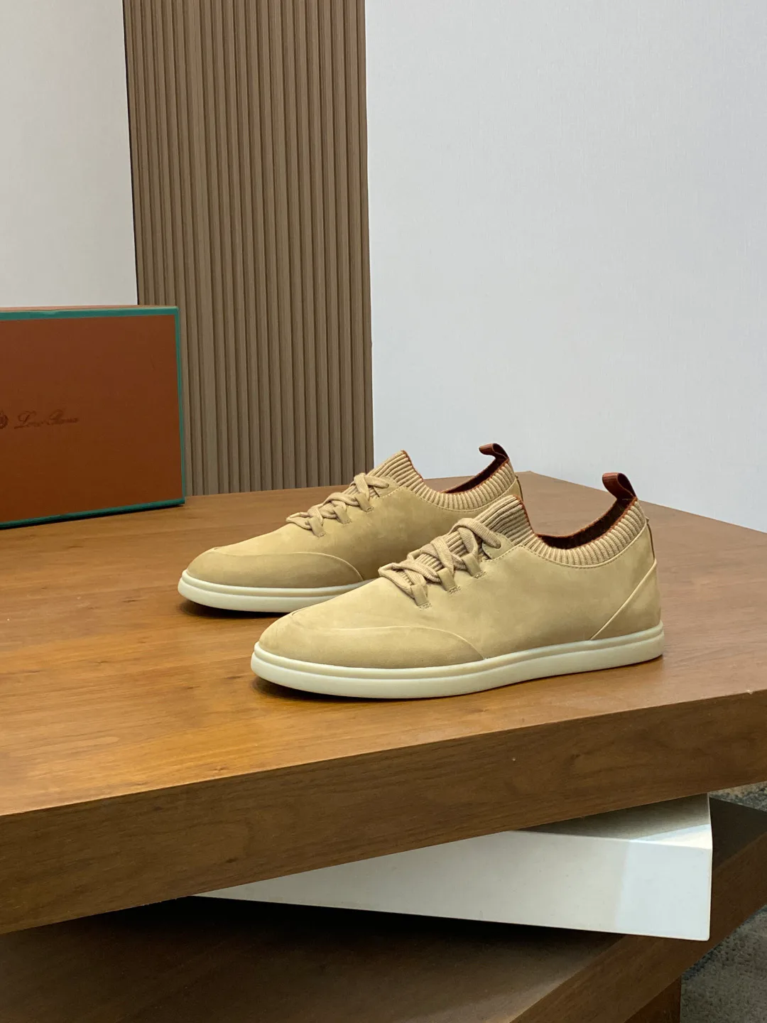 Кроссовки Мужские Loro Piana 18078929