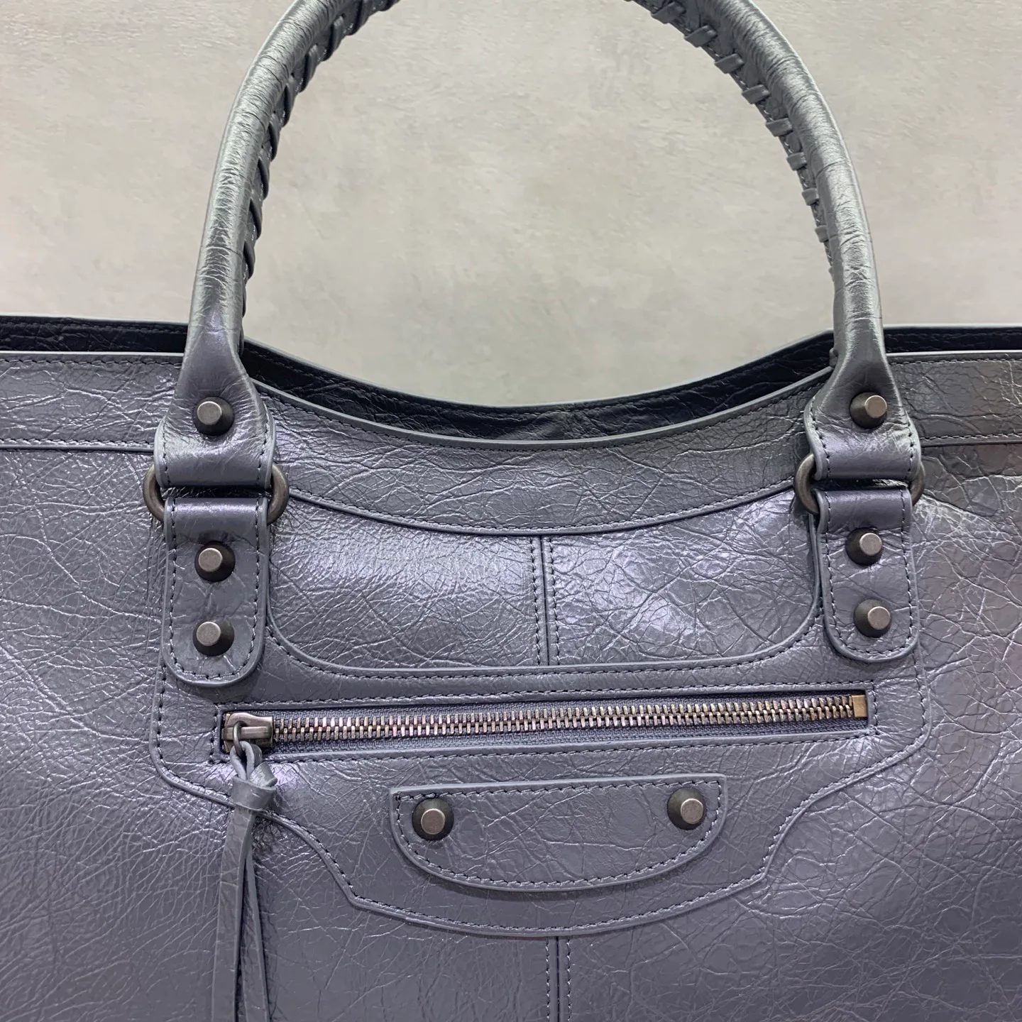 Классические Сумки Женские Balenciaga 18135896