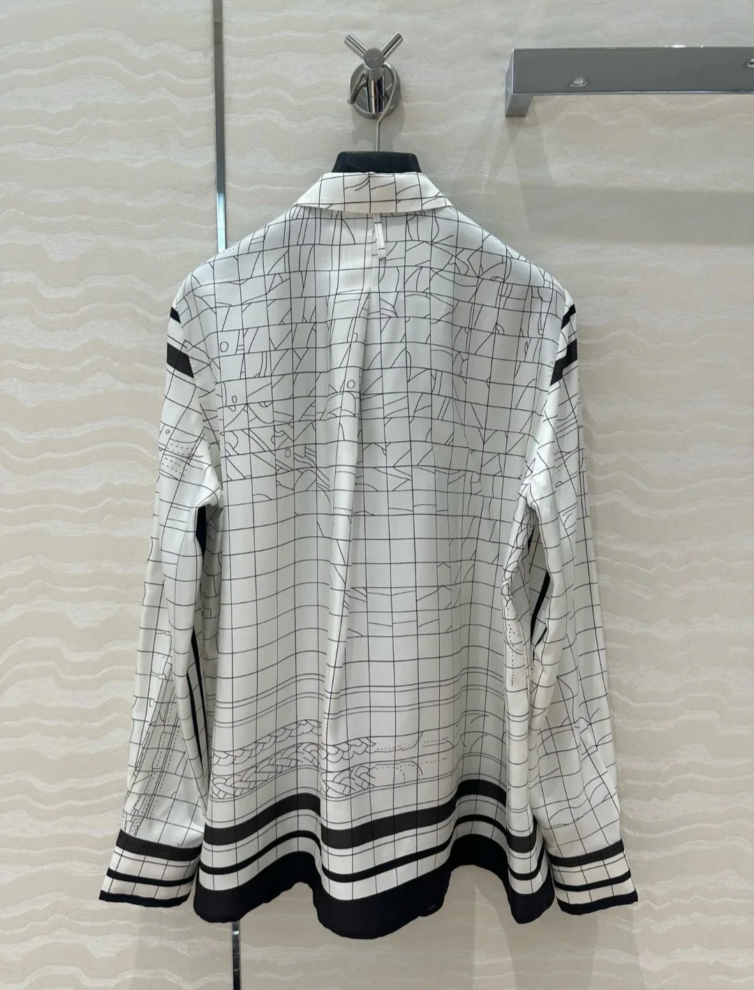 Куртки И Пуховики Женские Hermes 13578