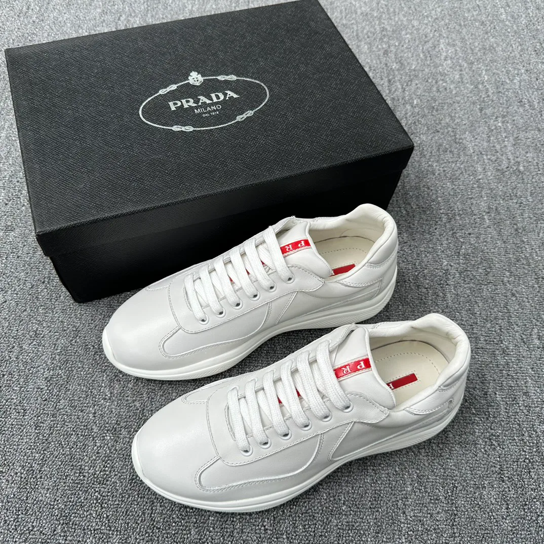 Кроссовки Мужские Prada 18076319
