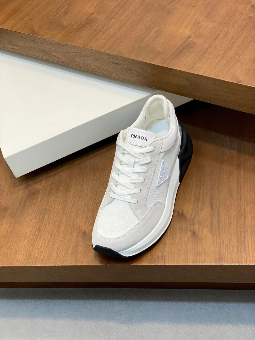 Кроссовки Мужские Prada 18859333