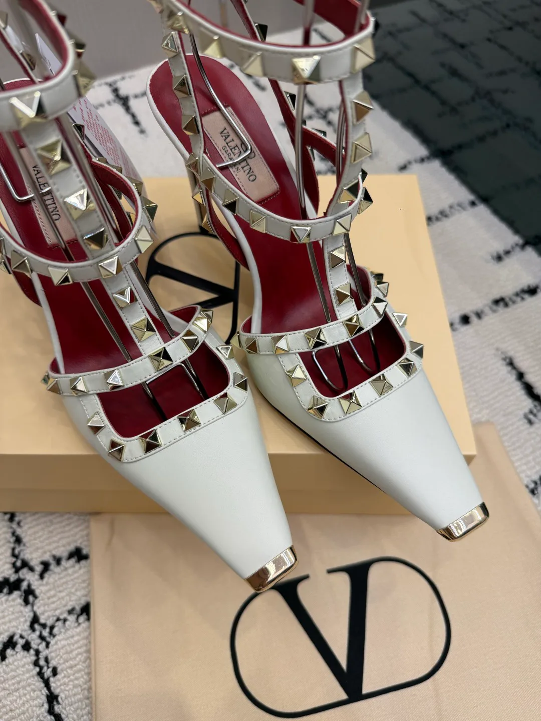 Босоножки Женские Valentino 17594483