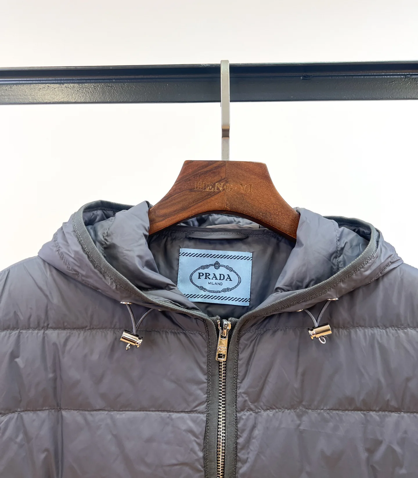 Куртки И Пуховики Женские Prada 18228725