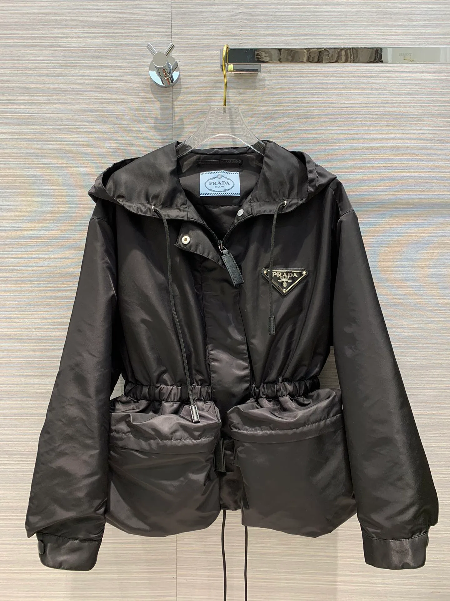 Куртки Женские Prada Куртки Женские Prada