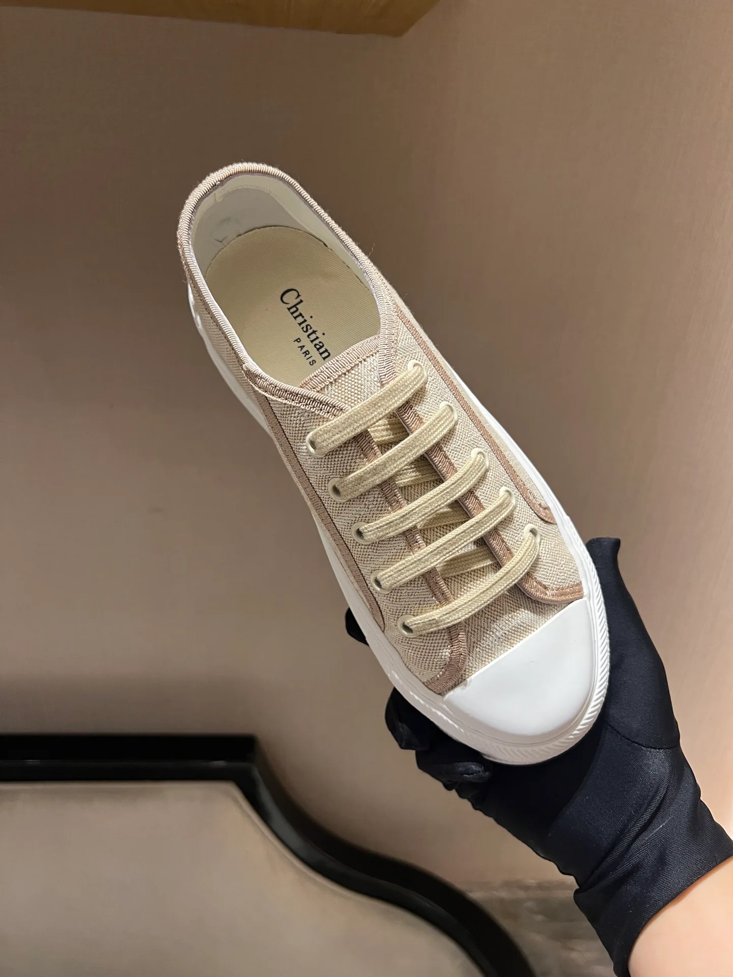 Кроссовки Женские Christian Dior 18020286