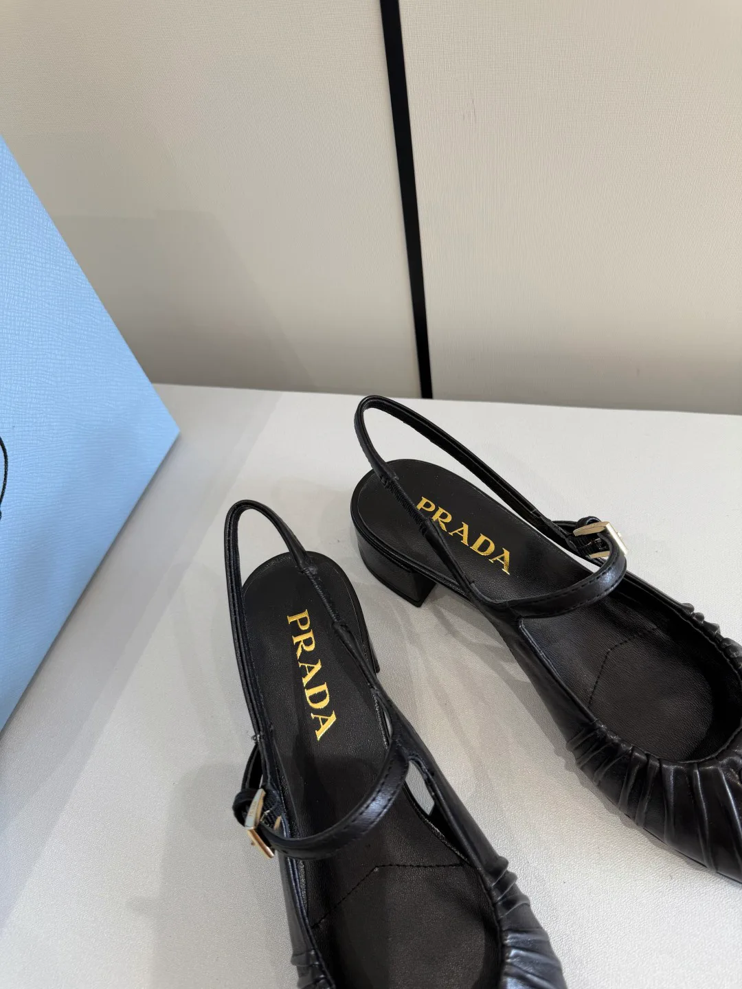 Туфли Женские Prada 11557792