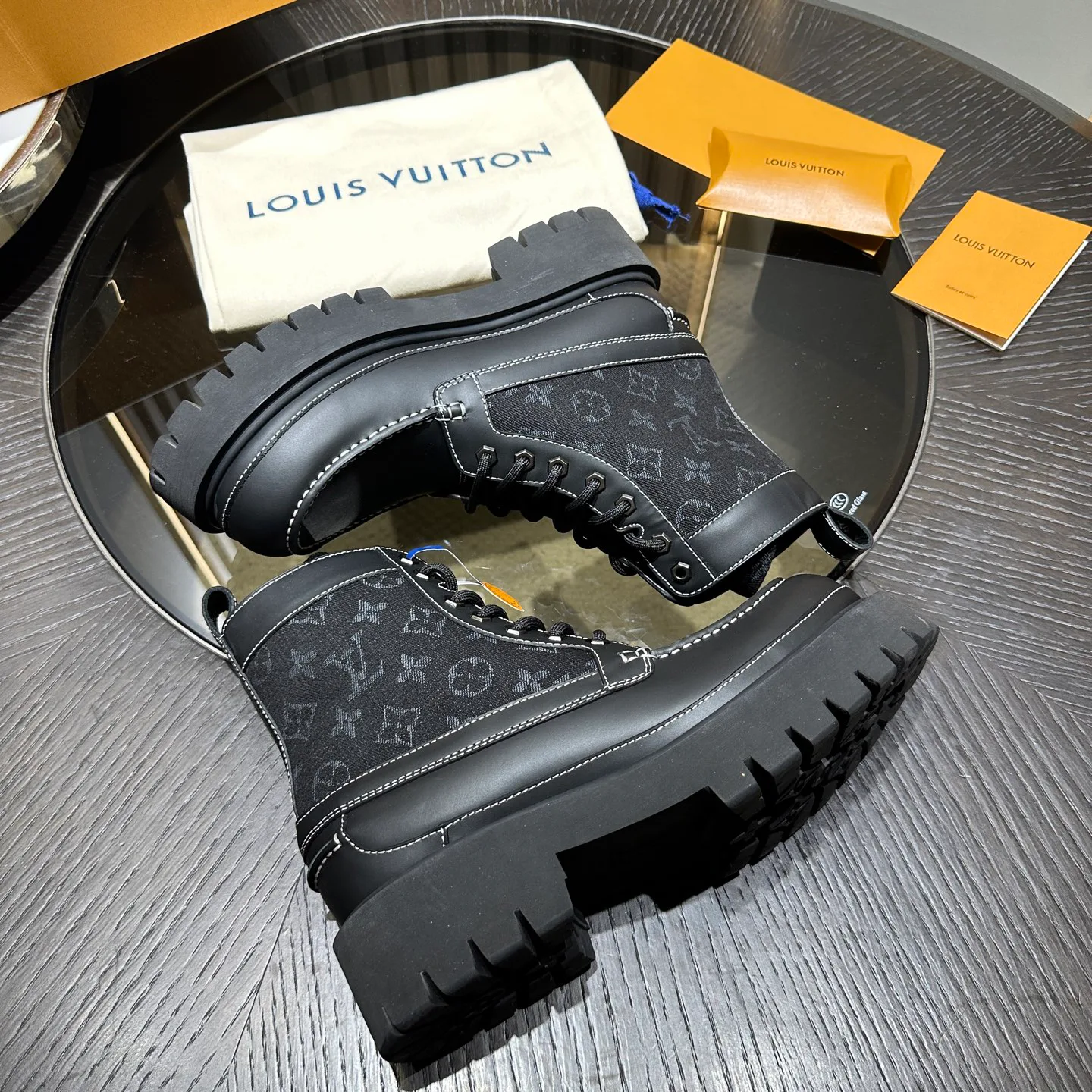 Ботинки Мужские Louis Vuitton 18191624