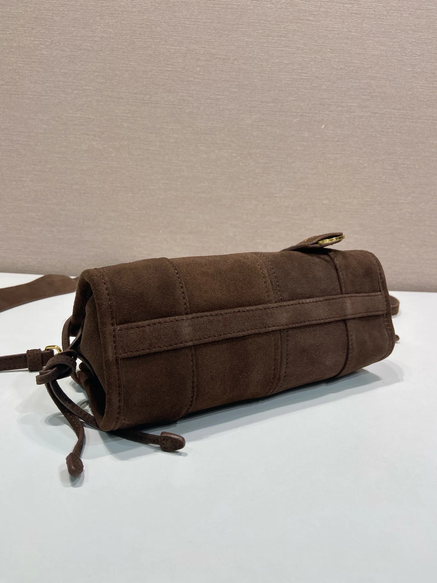 Классические Сумки Женские Prada 18237648