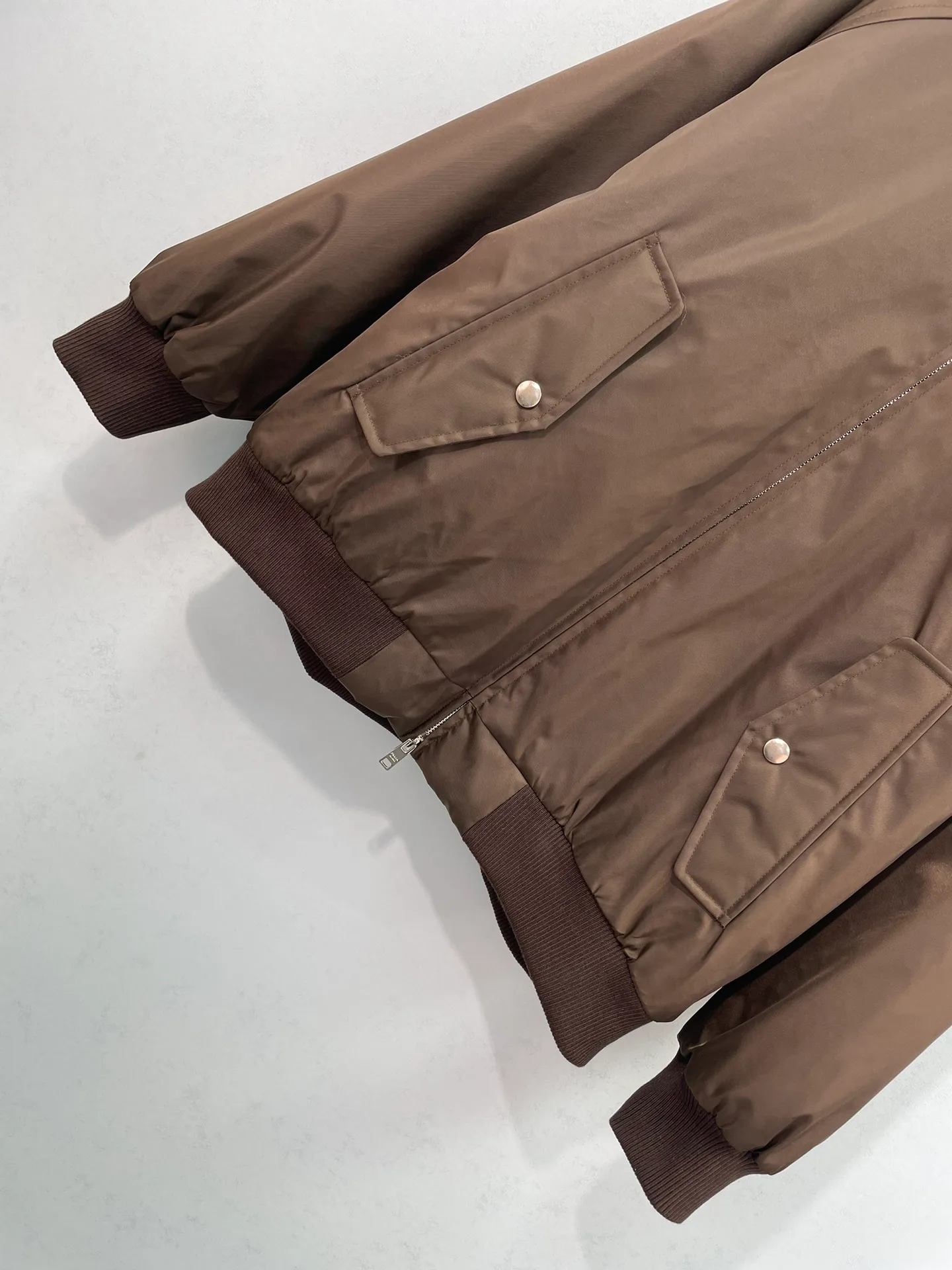 Куртки И Пуховики Женские Prada 18735256