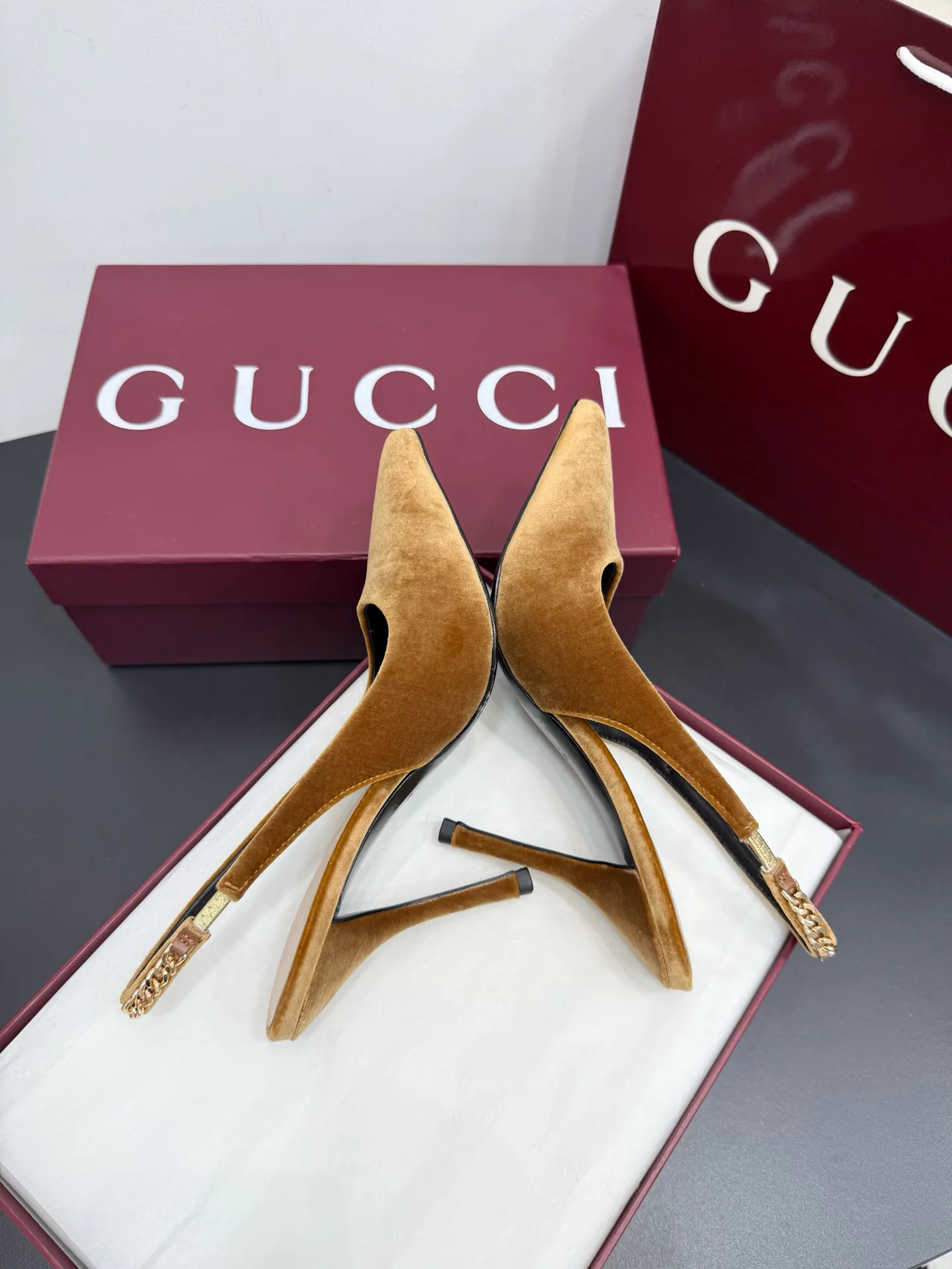 Туфли Женские Gucci 882945