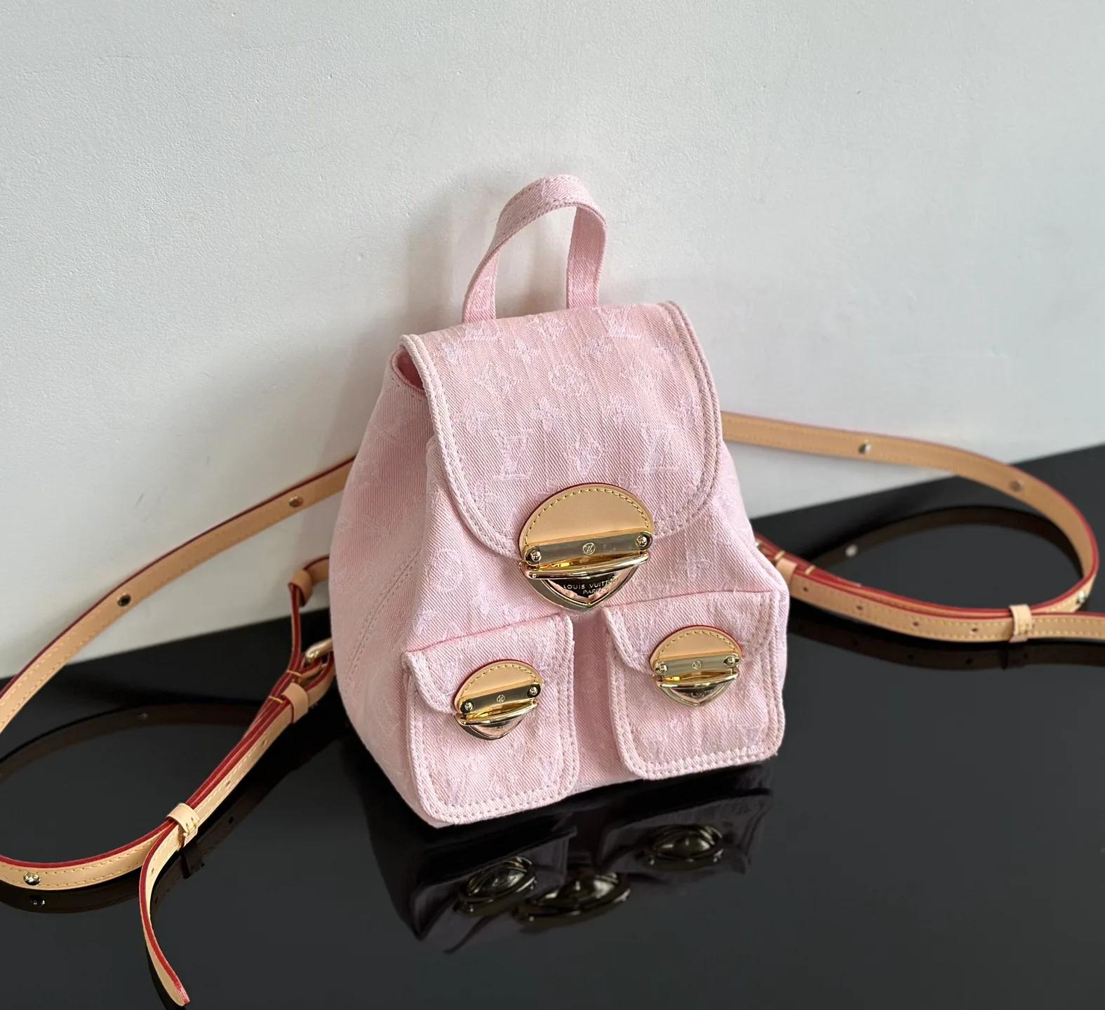 Рюкзаки Женские Louis Vuitton 18376511