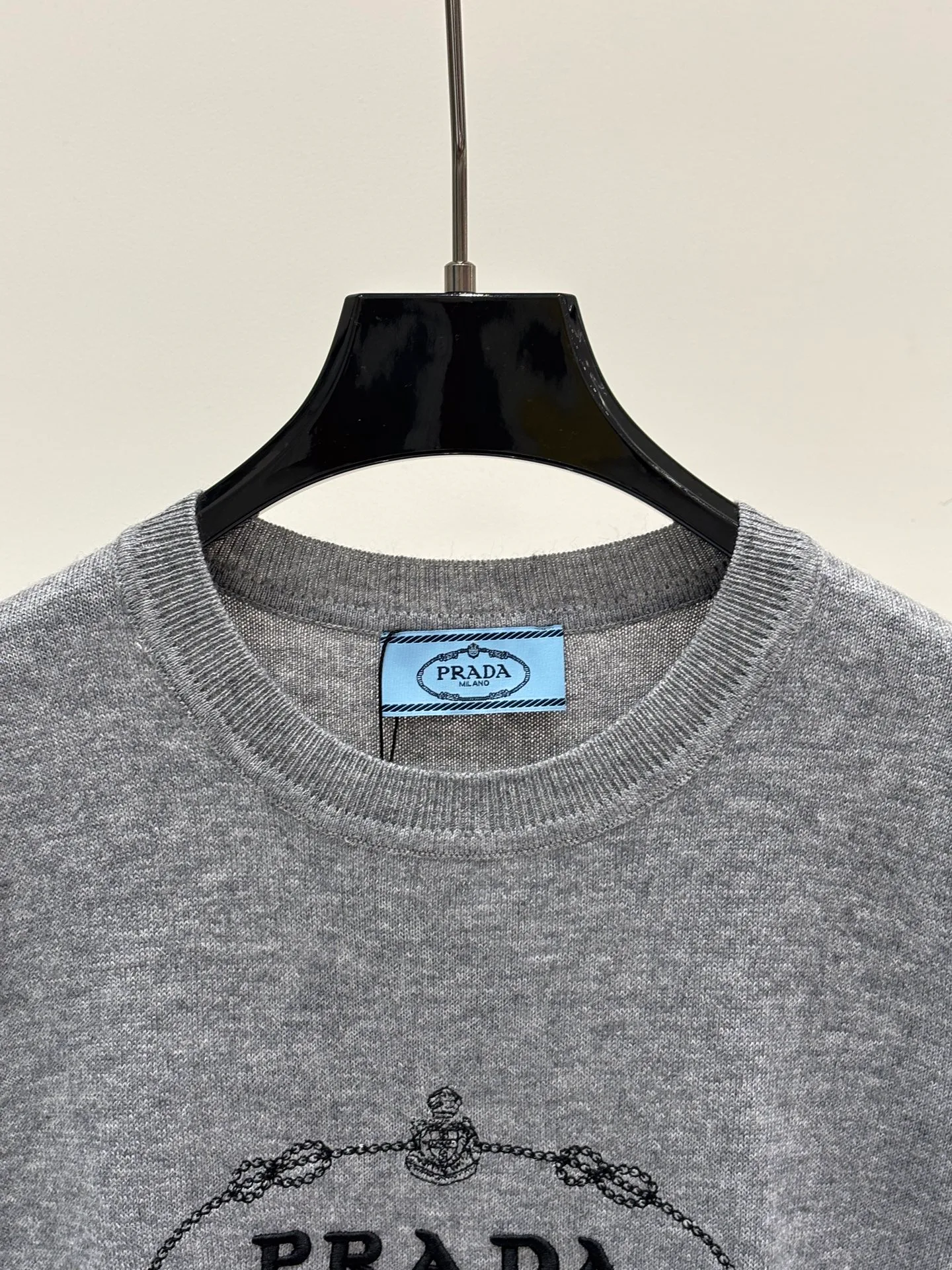 Футболки Женские Prada 17603862