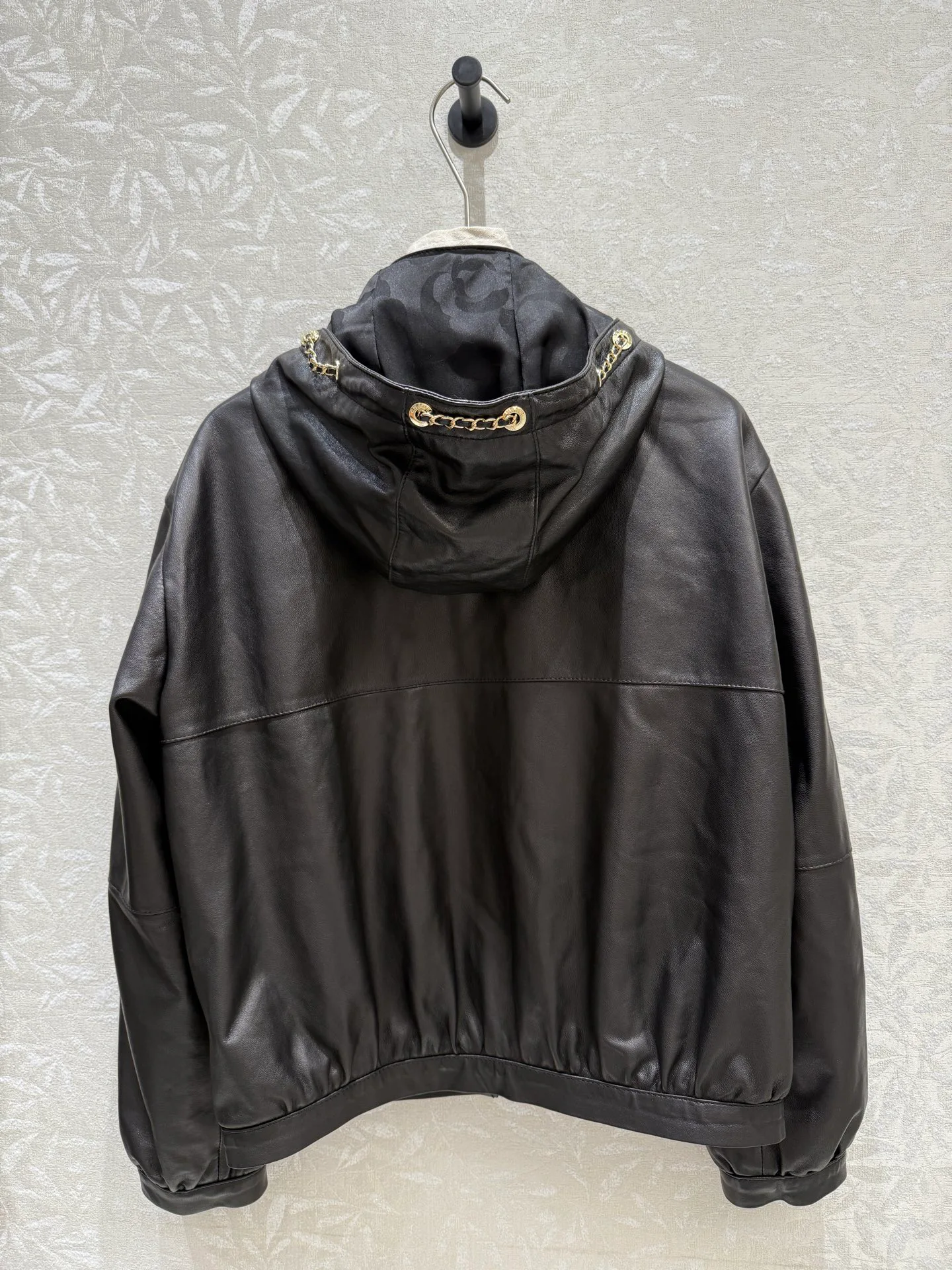 Кожаные Куртки И Дублёнки Женские Chanel 18172608