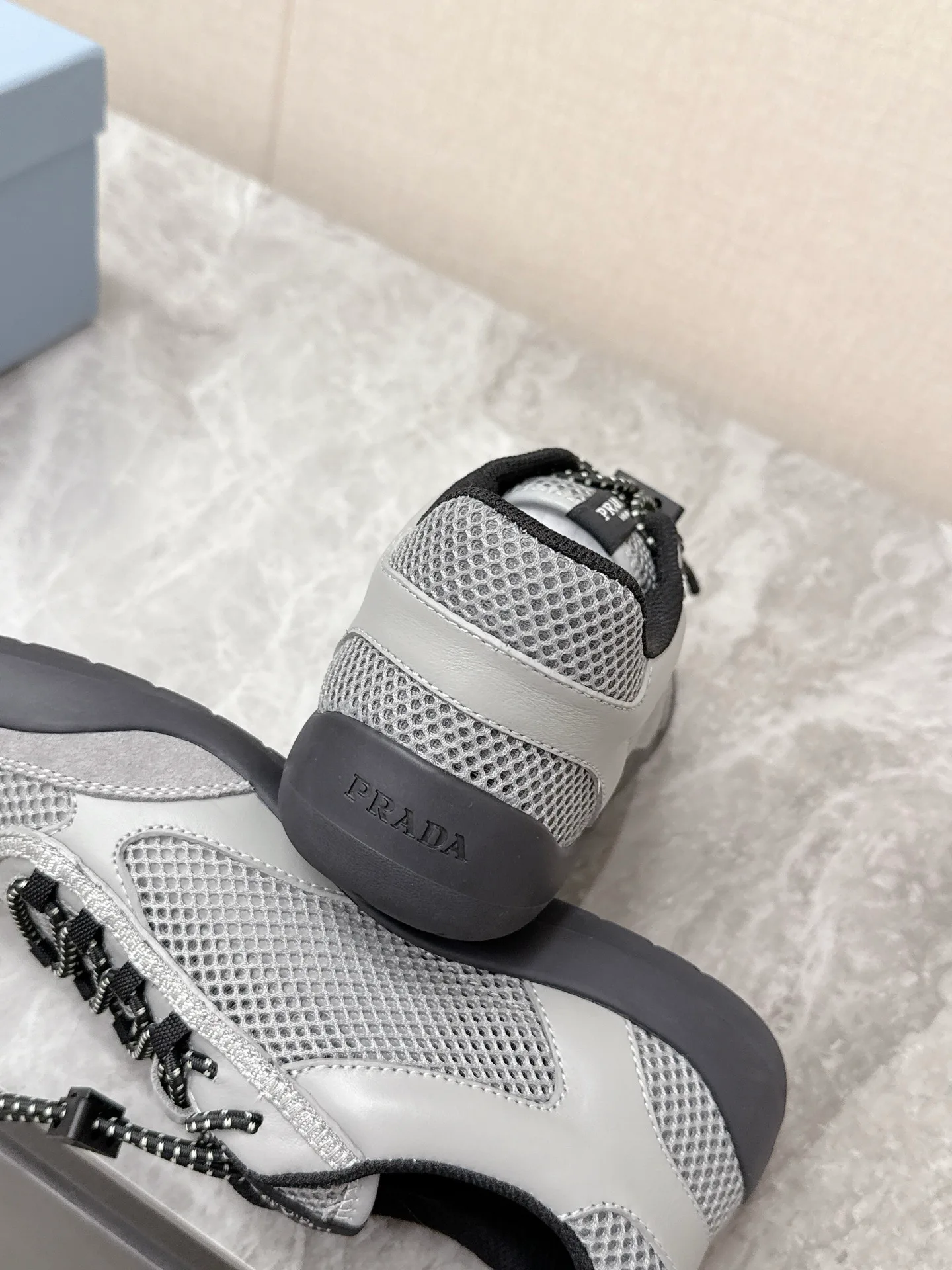 Кроссовки Мужские Prada 15323605