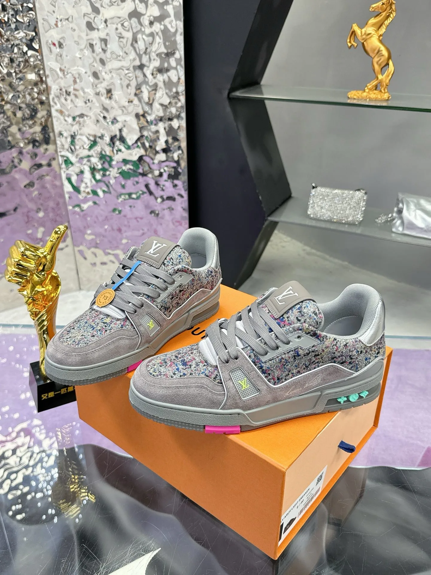 Кроссовки Женские Louis Vuitton 2652621