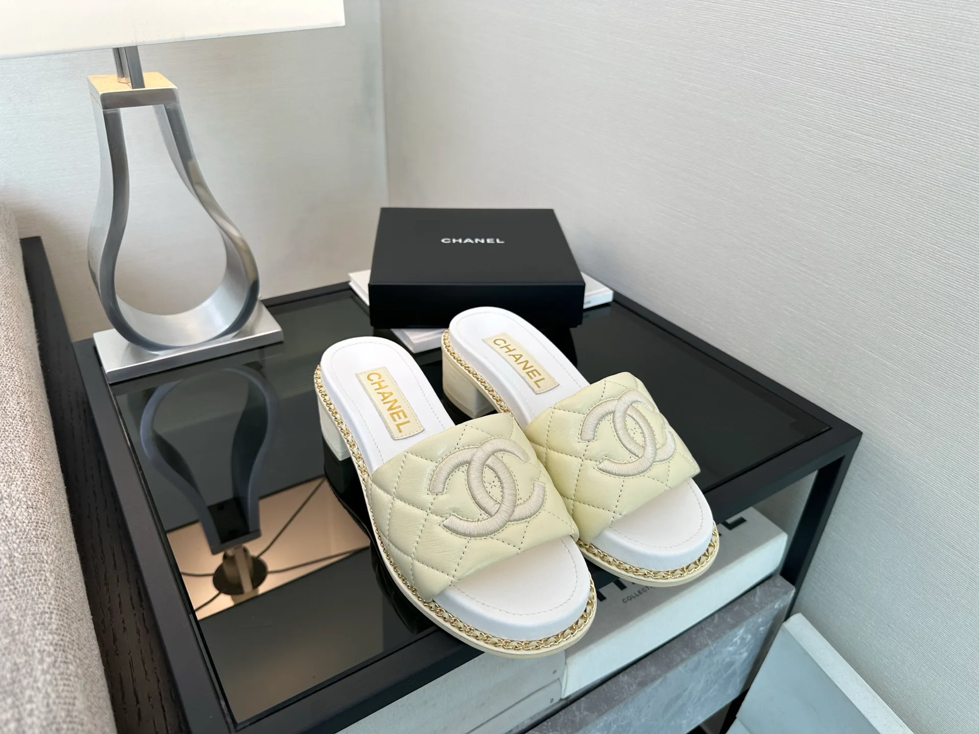 Босоножки Женские Chanel 10380418