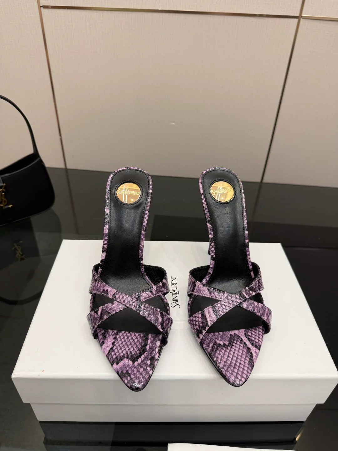 Босоножки Женские Saint Laurent 11424888