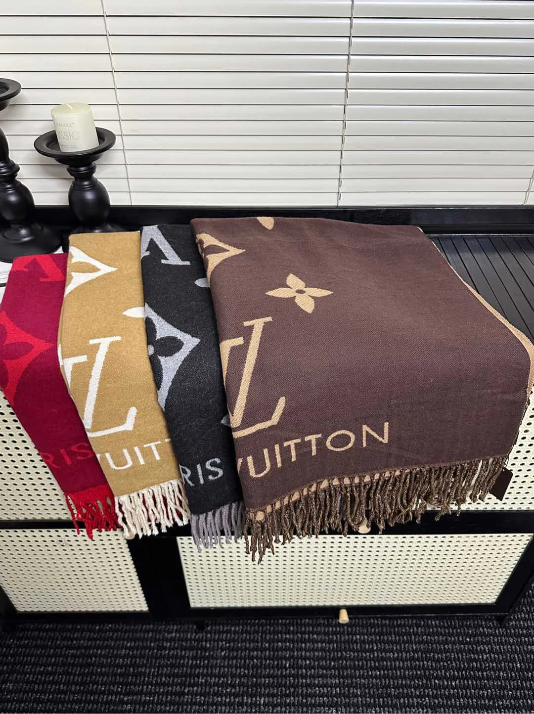 Шарфы Louis Vuitton 5892