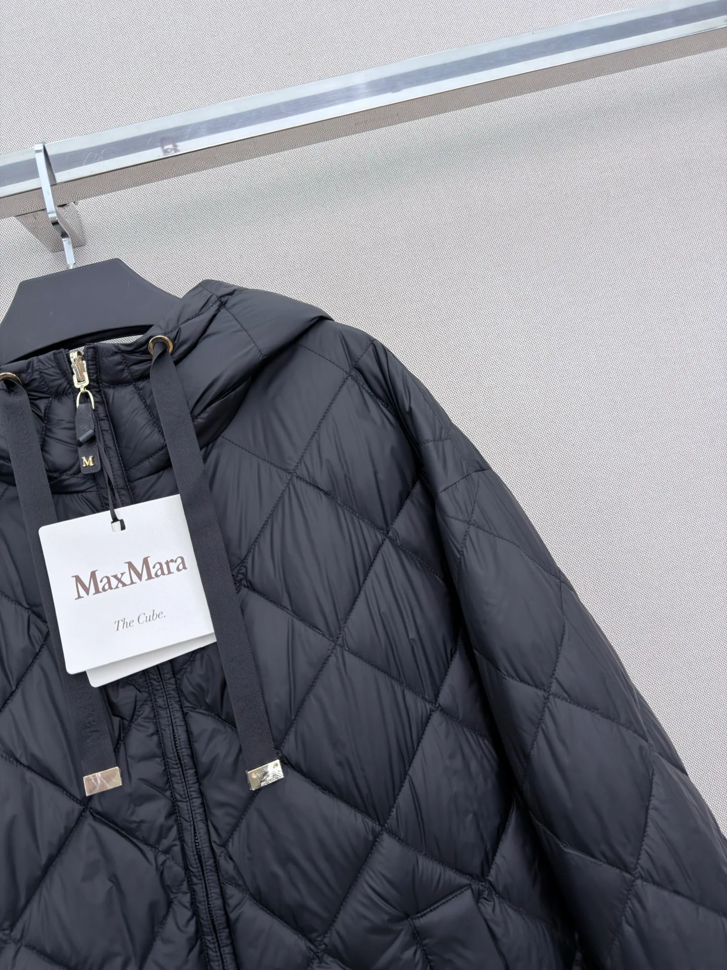 Куртки И Пуховики Женские Max Mara 18108352