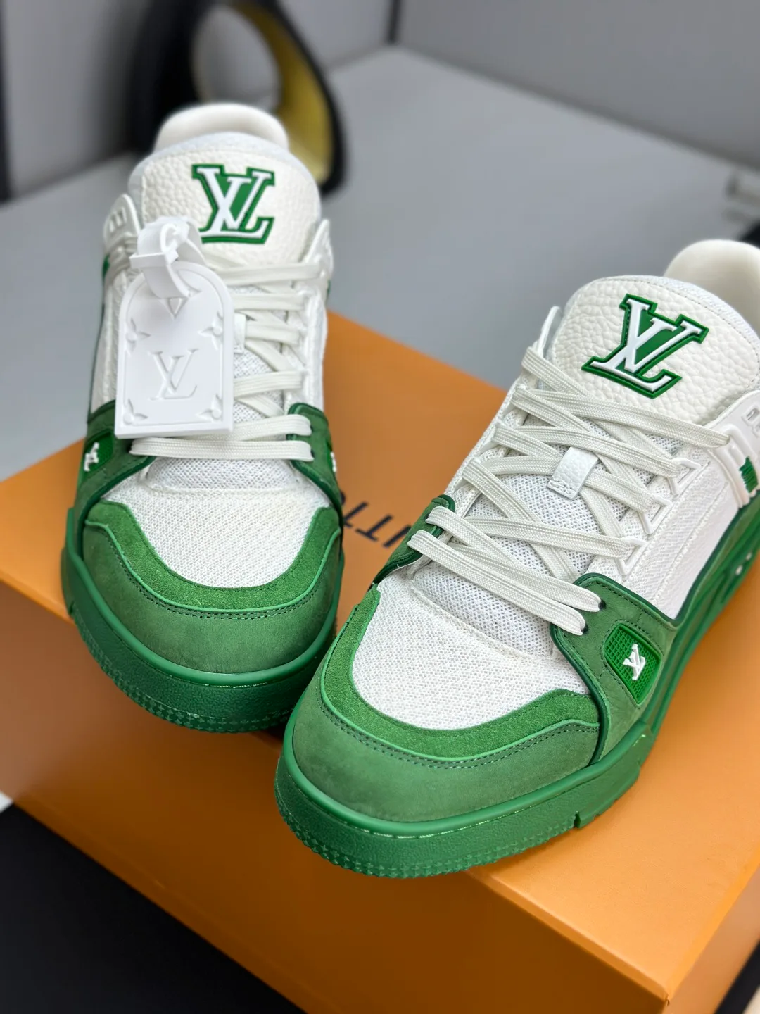 Кроссовки Женские Louis Vuitton 153024