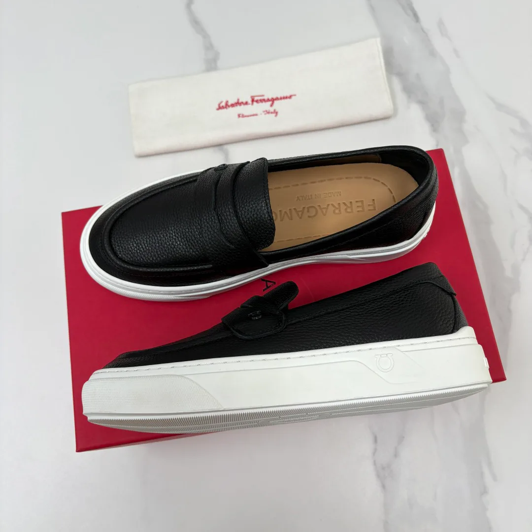 Лоферы И Мокасины Женские Salvatore Ferragamo 17936407