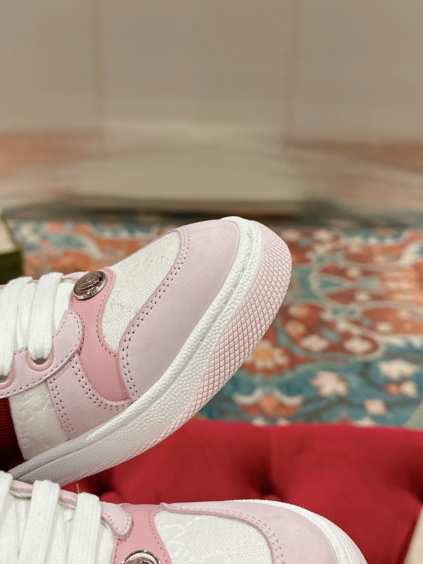 Кроссовки Женские Gucci 17956690