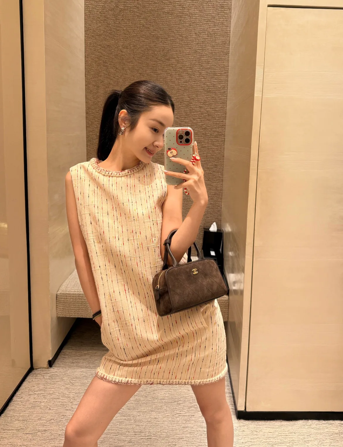 Платья Женские Chanel 18713468