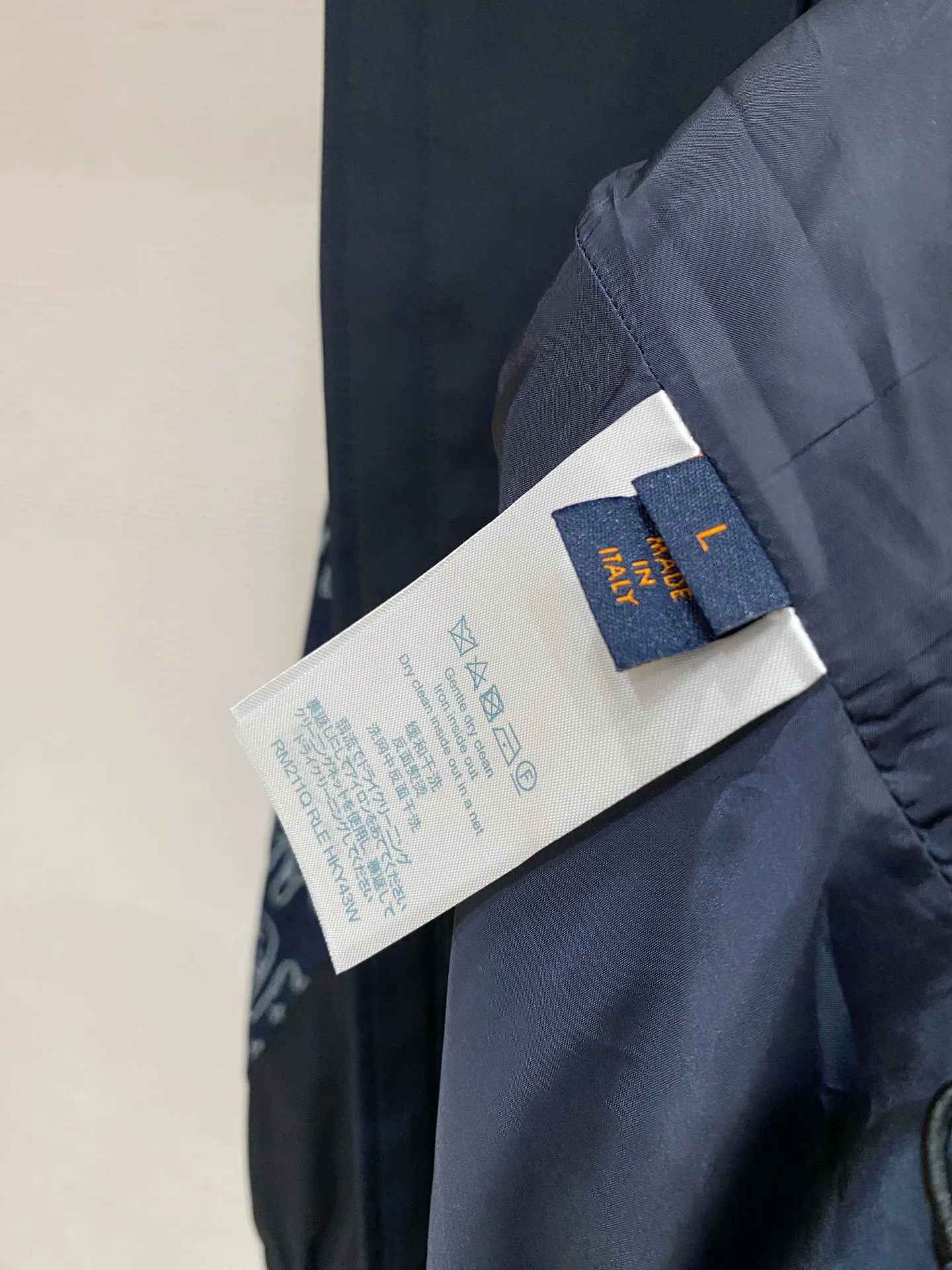 Куртки И Пуховики Мужские Louis Vuitton 10271846