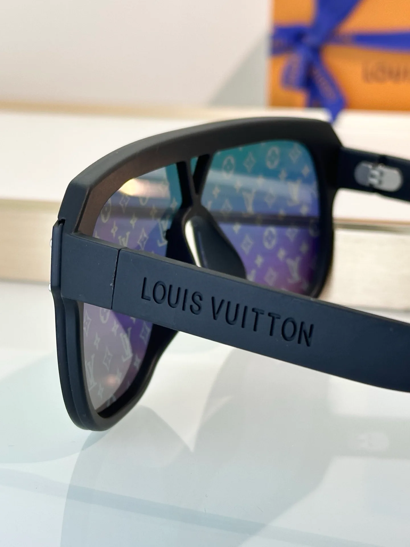 Очки Louis Vuitton 1110020