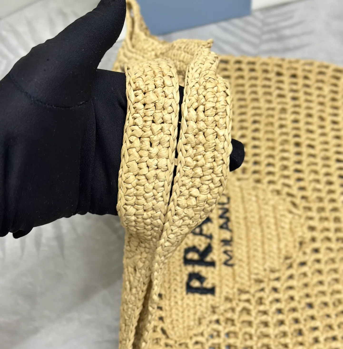 Классические Сумки Женские Prada 11681971