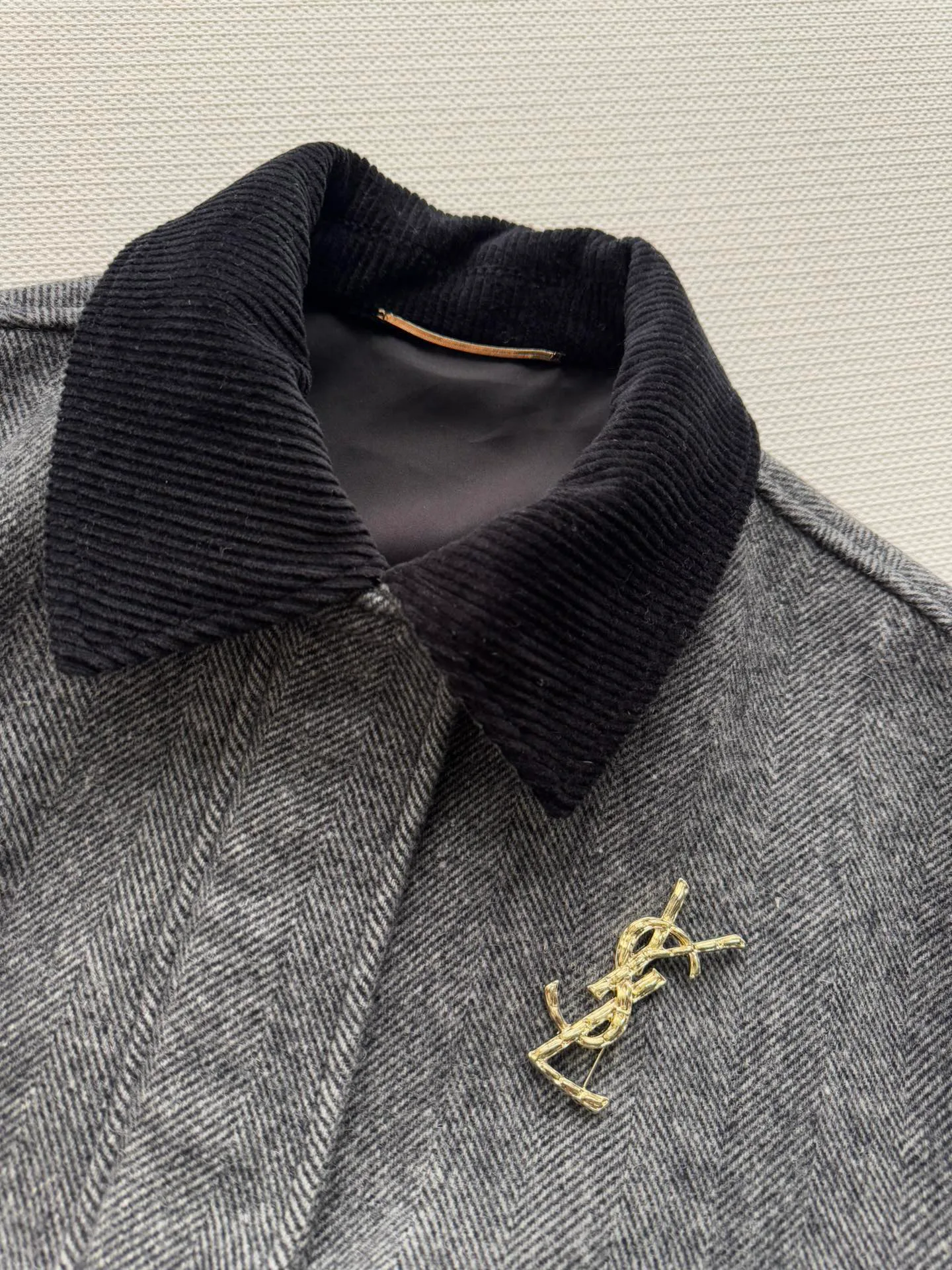 Куртки И Пуховики Женские Saint Laurent 792856