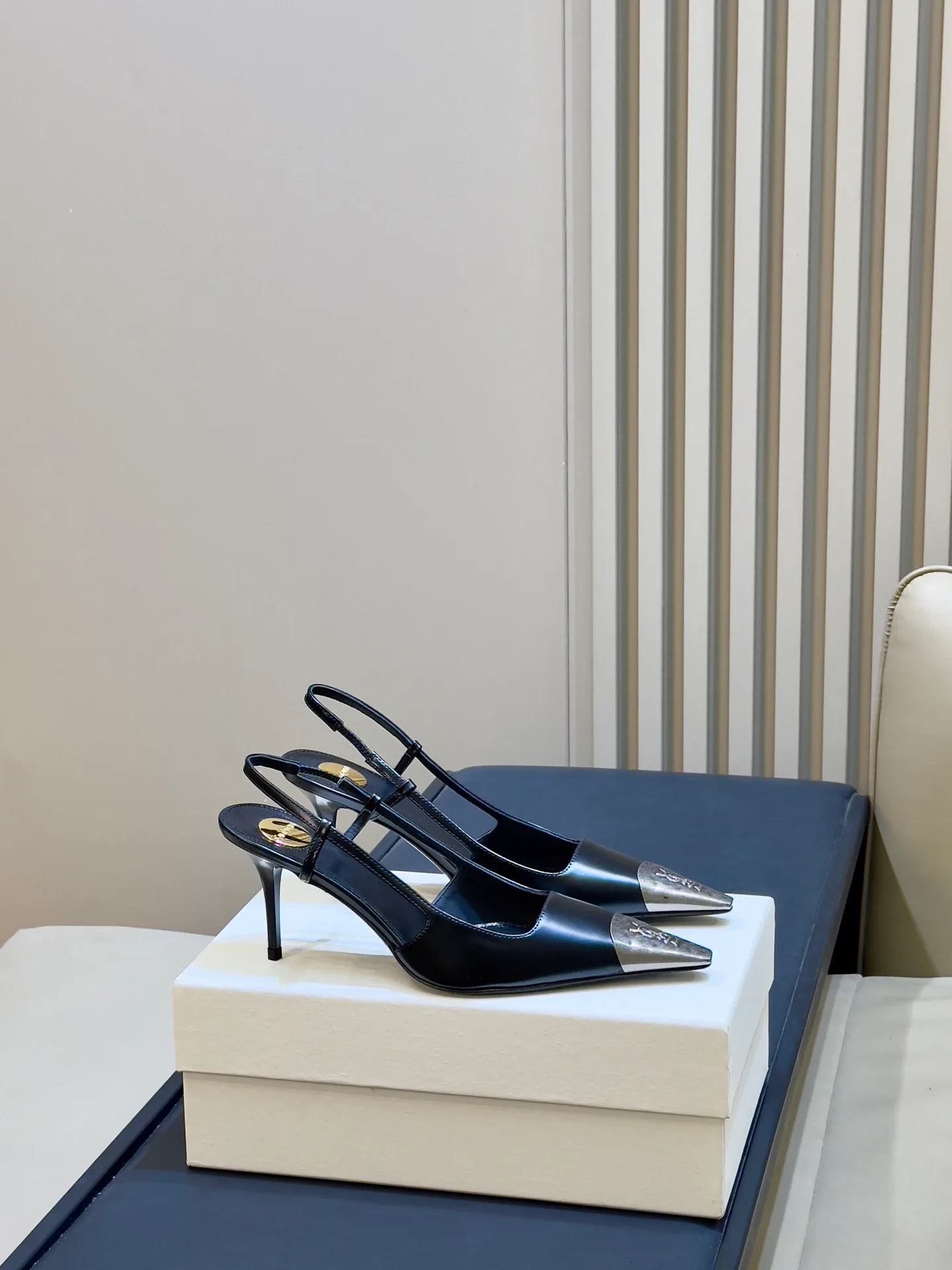 Туфли Женские Saint Laurent 18073496