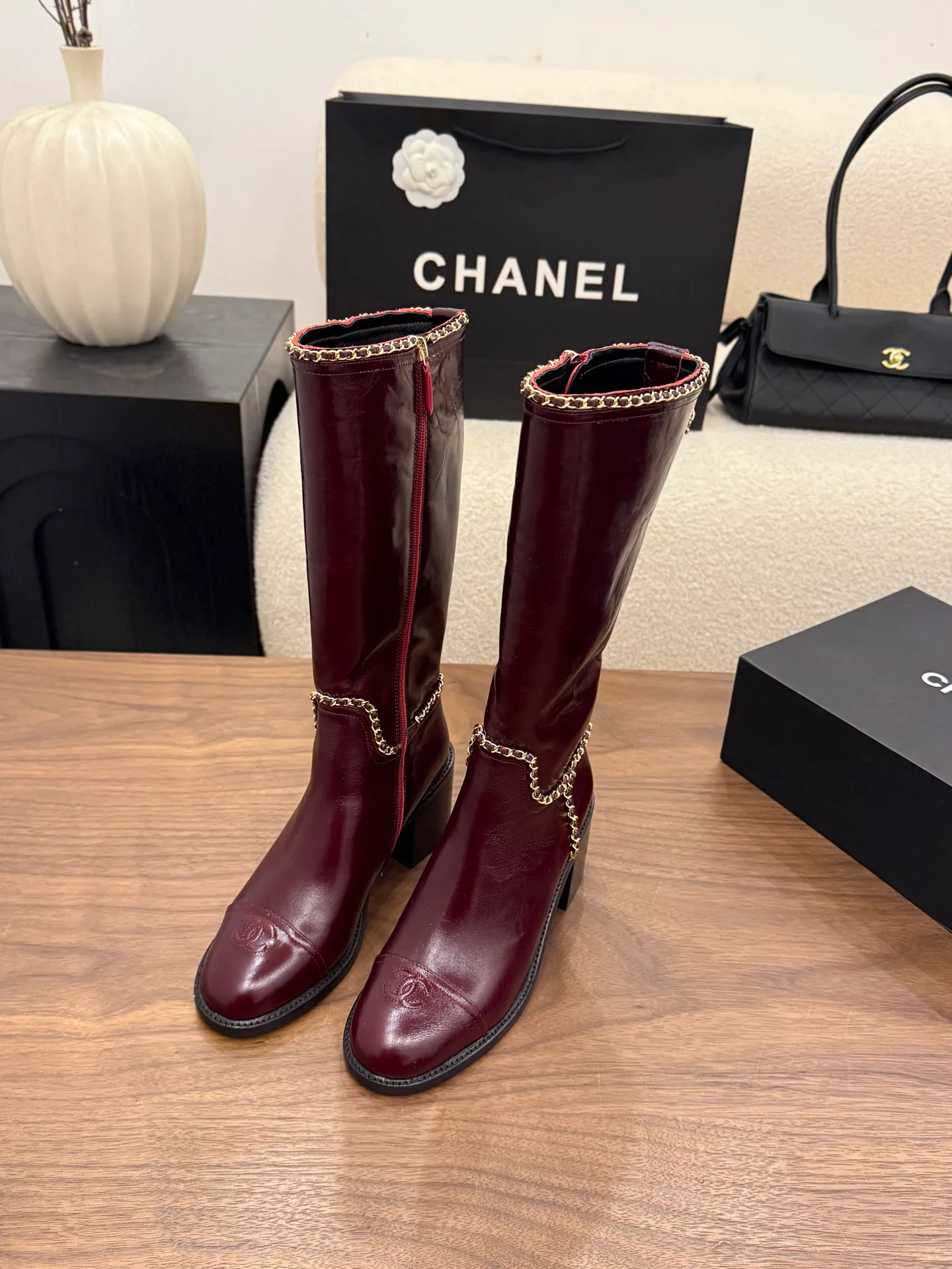 Сапоги Женские Chanel 18223580