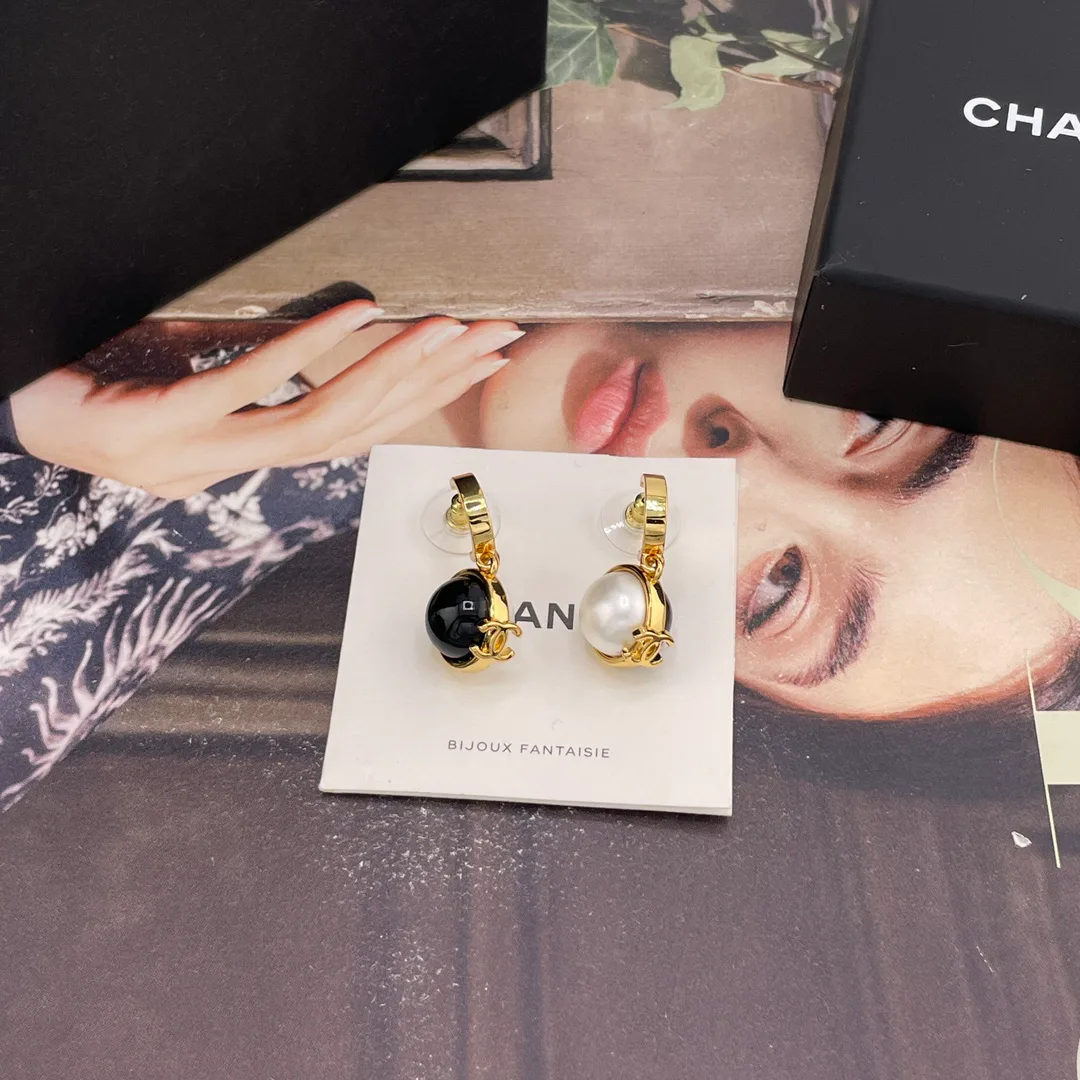 Бижутерия Chanel 11104696