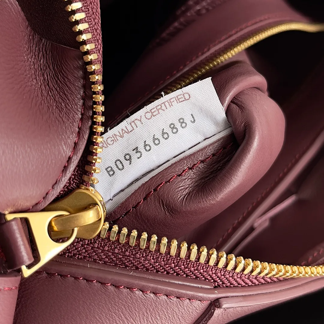 Классические Сумки Женские Bottega Veneta 18161084