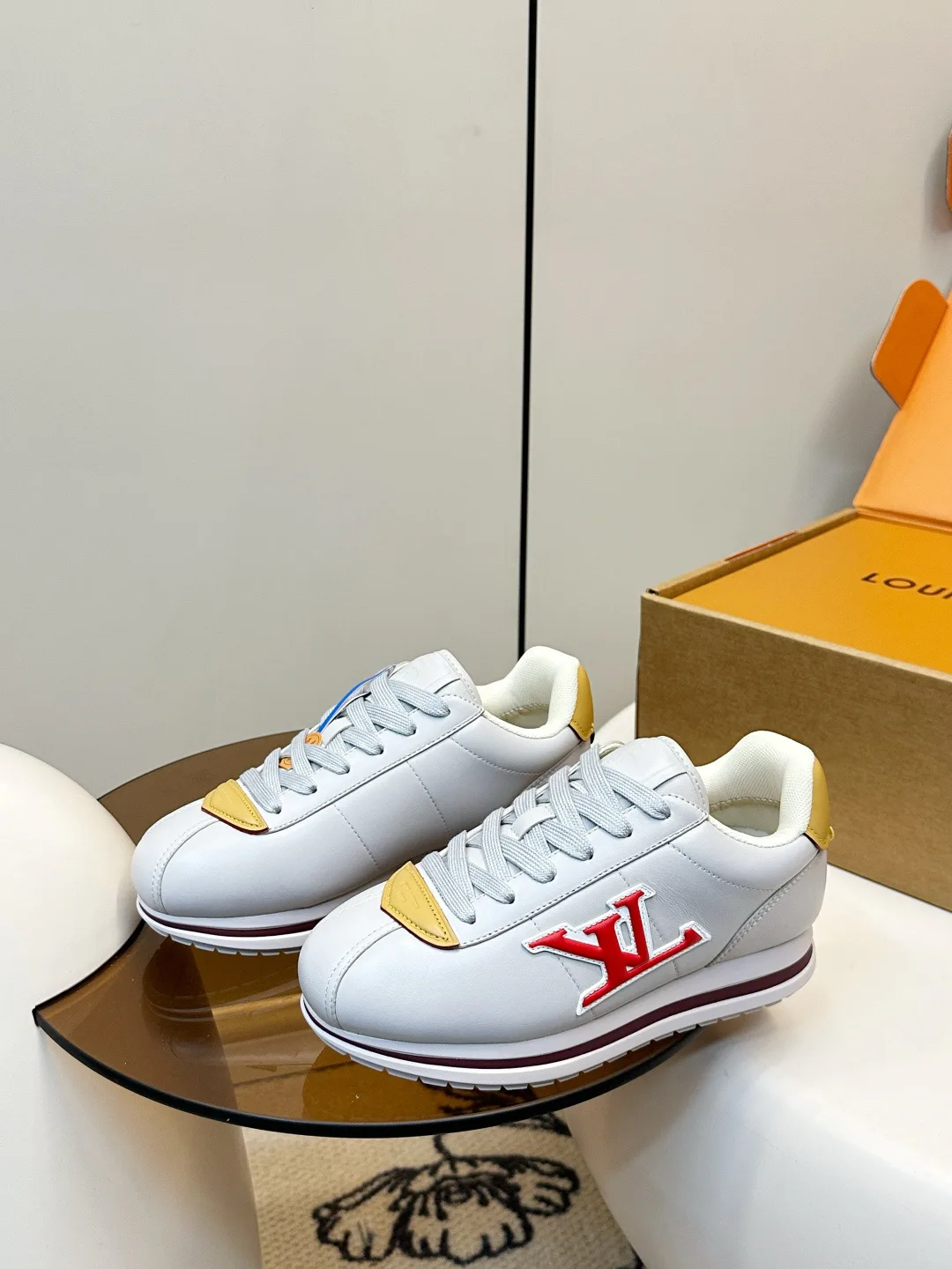Кроссовки Женские Louis Vuitton 4948531
