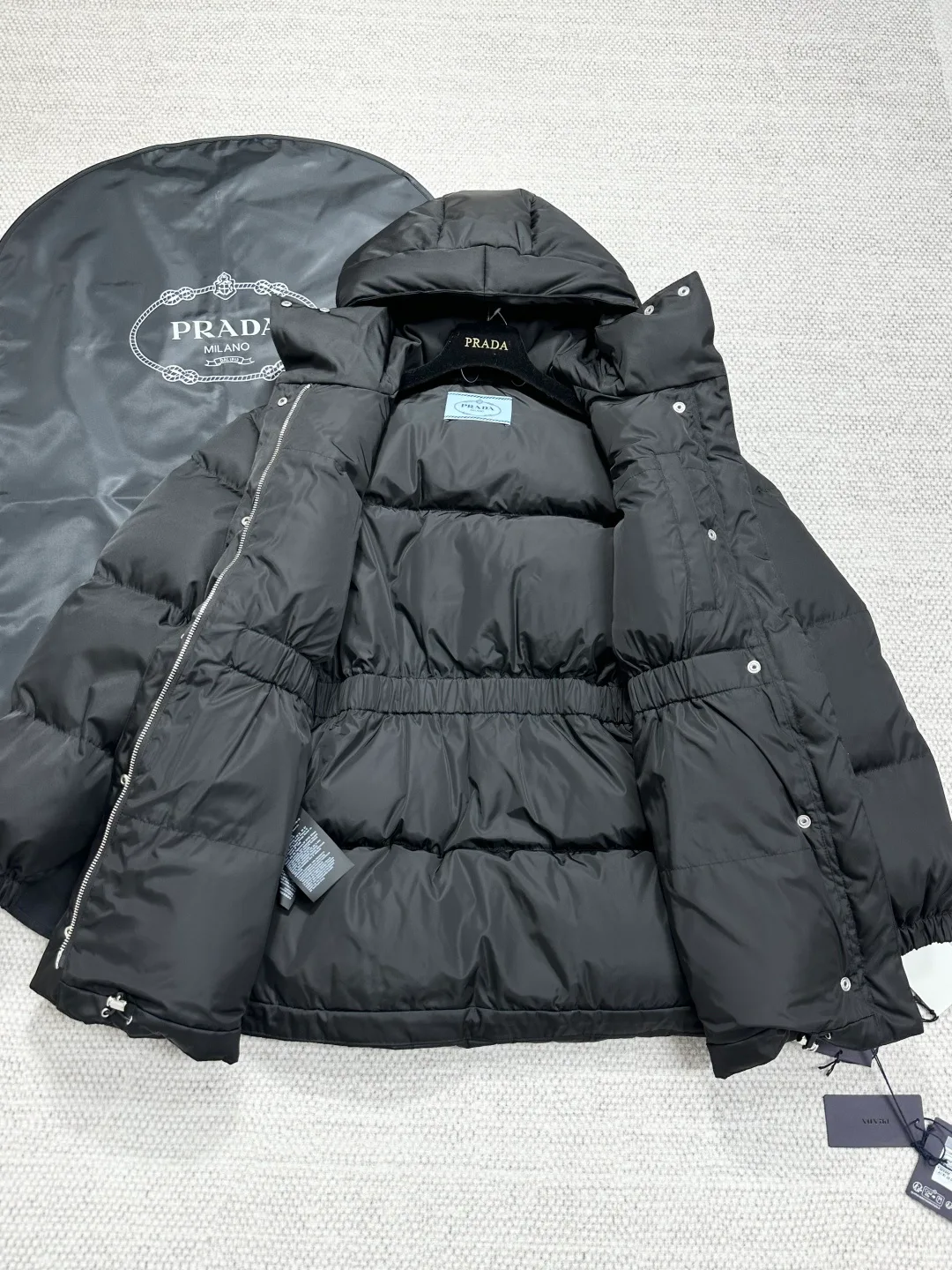 Куртки И Пуховики Женские Prada 18538731