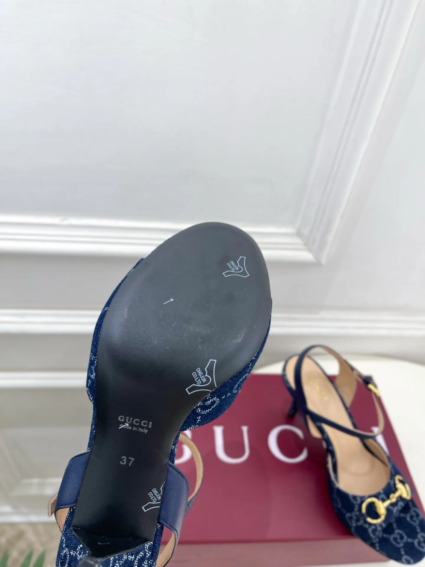 Босоножки Женские Gucci 13218180