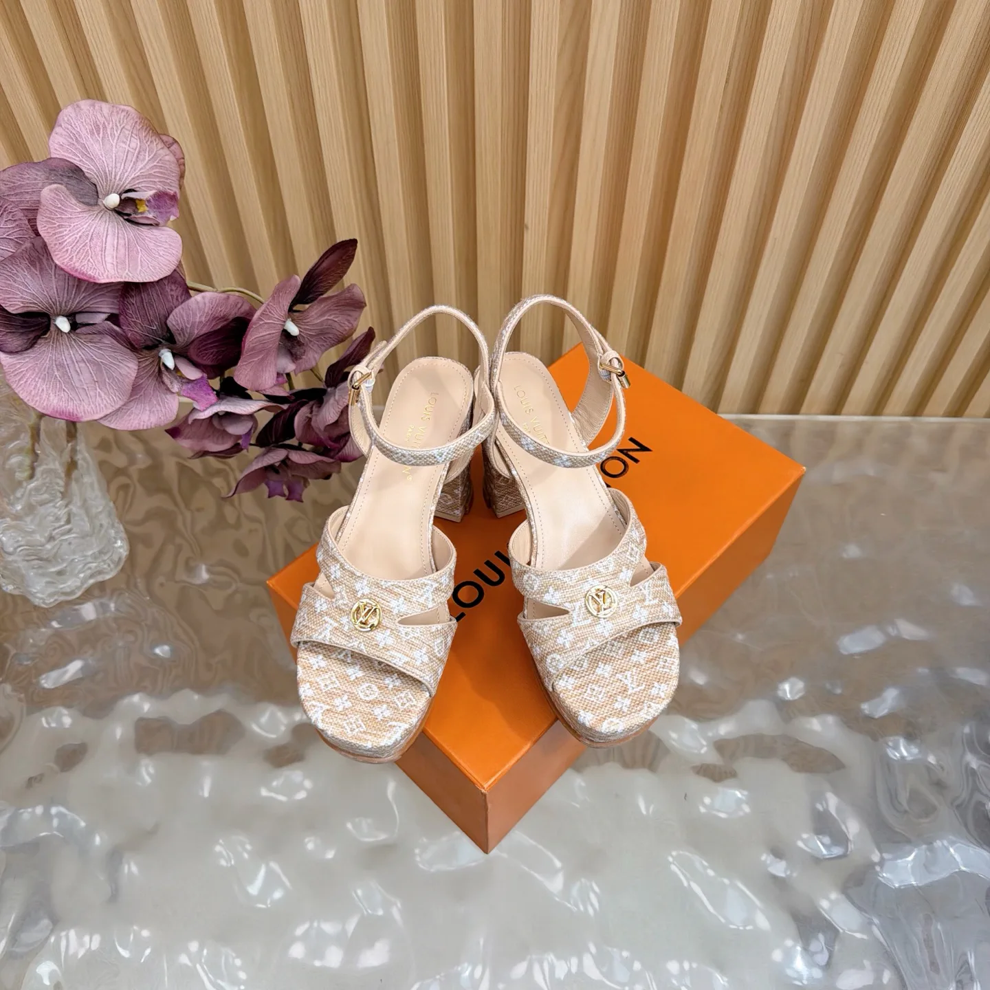 Босоножки Женские Louis Vuitton 629261