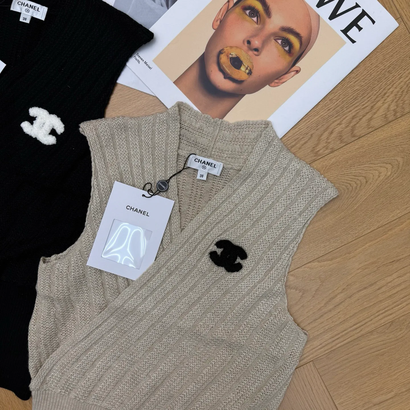 Жилеты Женские Chanel 11417112